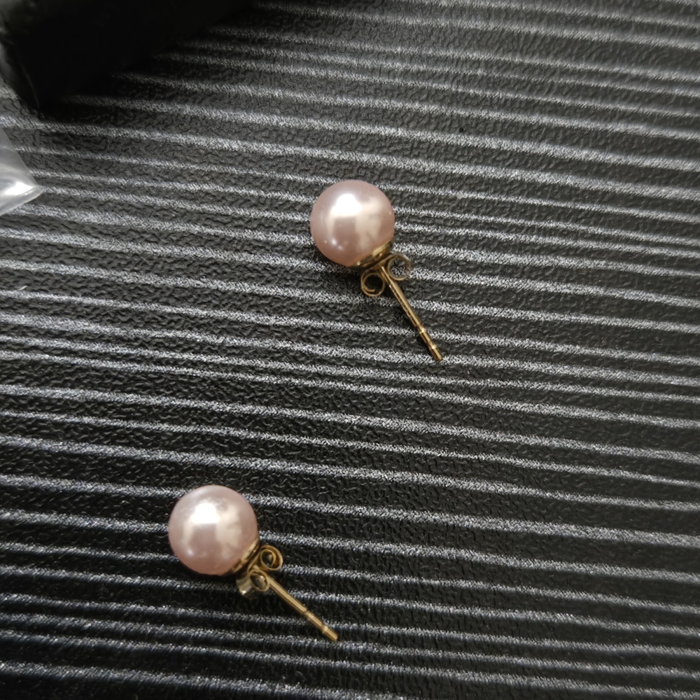 Solid 14k Yellow Gold Pink Pearl Earrings